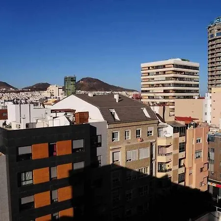 Céntrico ático 2 Dormitorios Gran Solárium Privado *